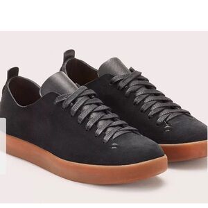 FEIT NWB Unisex size 8 Black latex suede sneakers with and‎ Minimalist Design